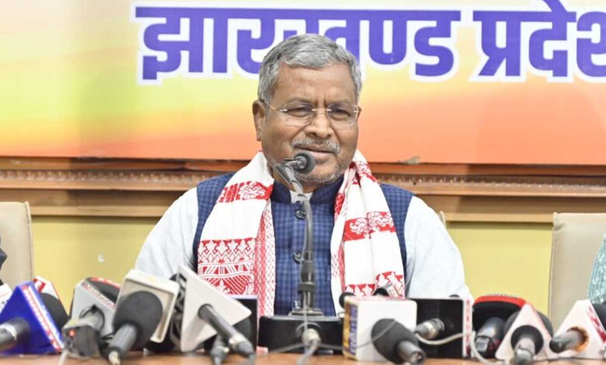 शिबू सोरेन का परिवार पैसे के लिए करता है राजनीति : भाजपा